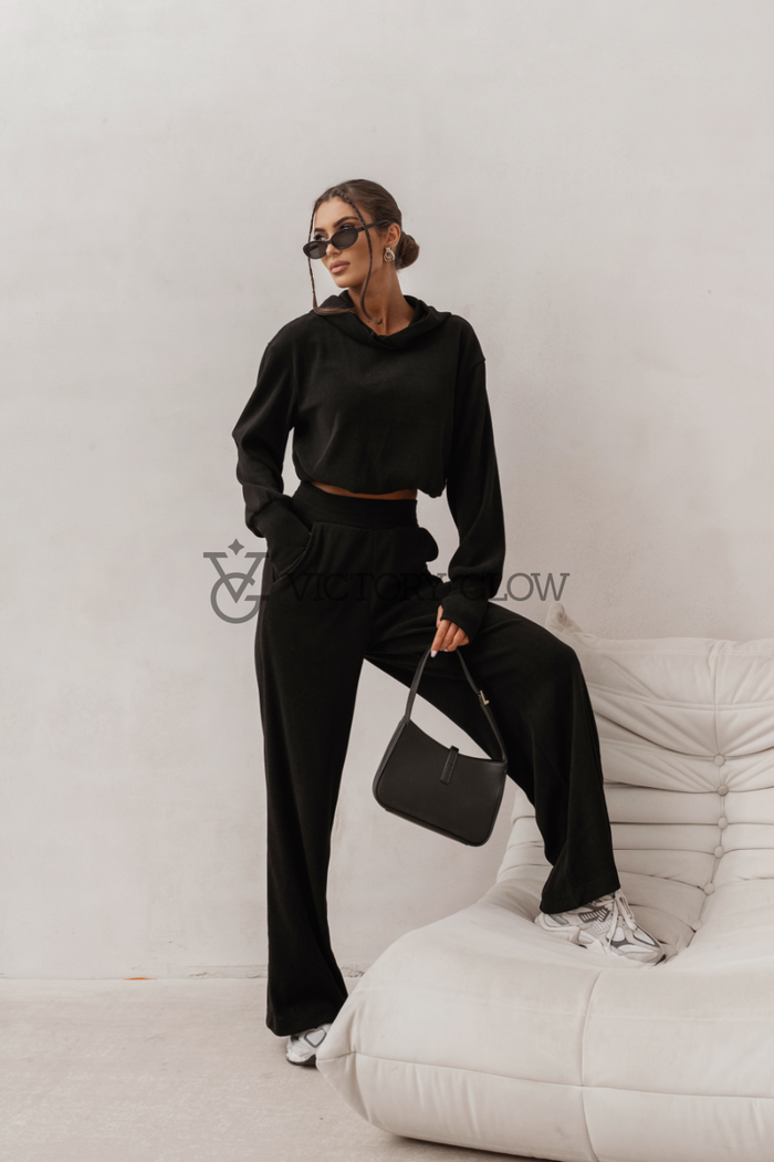 Komplet  bluza z kapturem i spodnie Hope czarny