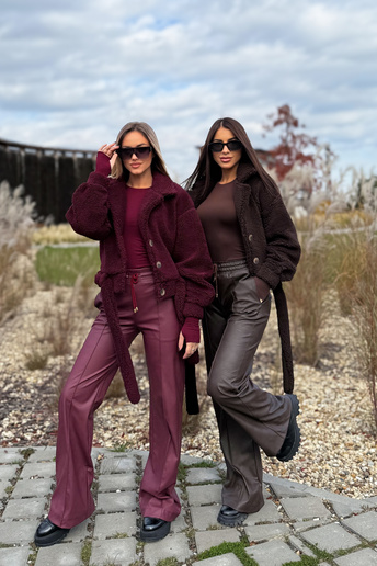 Krótkie futerko baranek Bear z kołnierzem bordowe