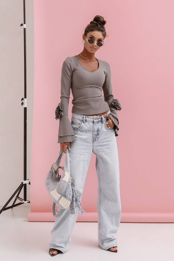 Dopasowana bluzka z różą Miss Rosse szara