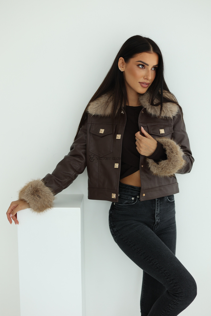 Krótka kurtka z futrzanym kołnierzem Melody czekoladowa