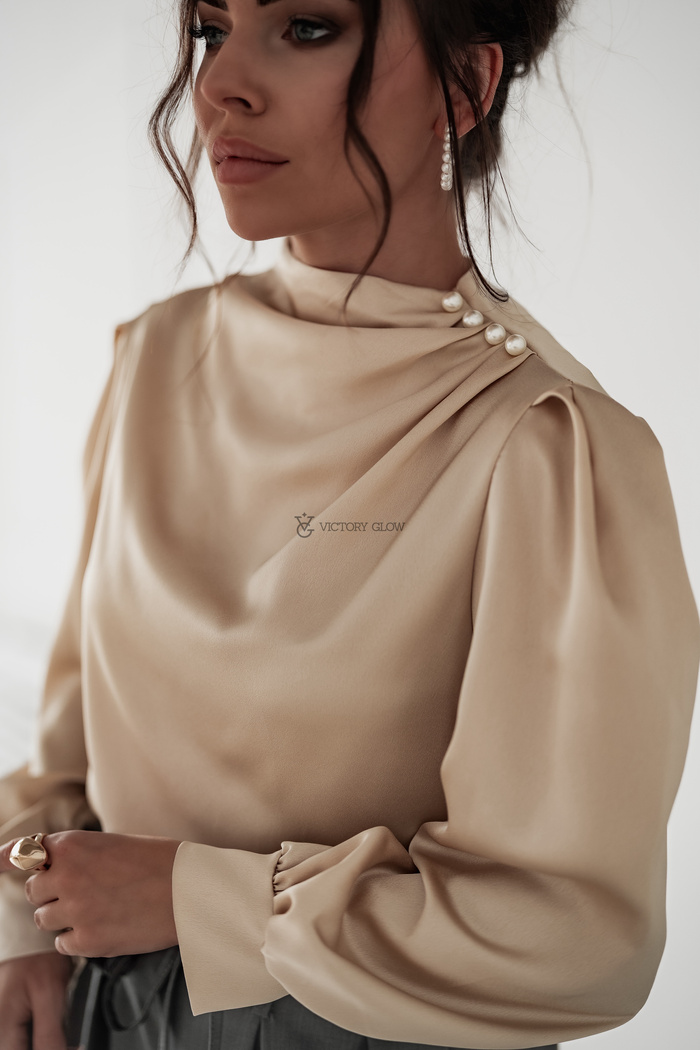 Satynowa bluzka z perełkami Qunii złota