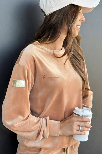 Welurowy dres  karmelowy 