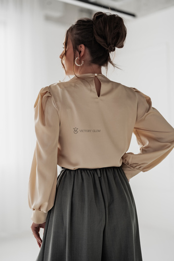 Satynowa bluzka z perełkami Qunii złota