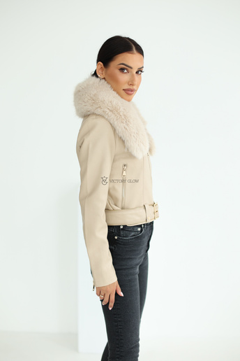Krótka kurtka z paskiem i futrzanym kołnierzem Wendy beżowa