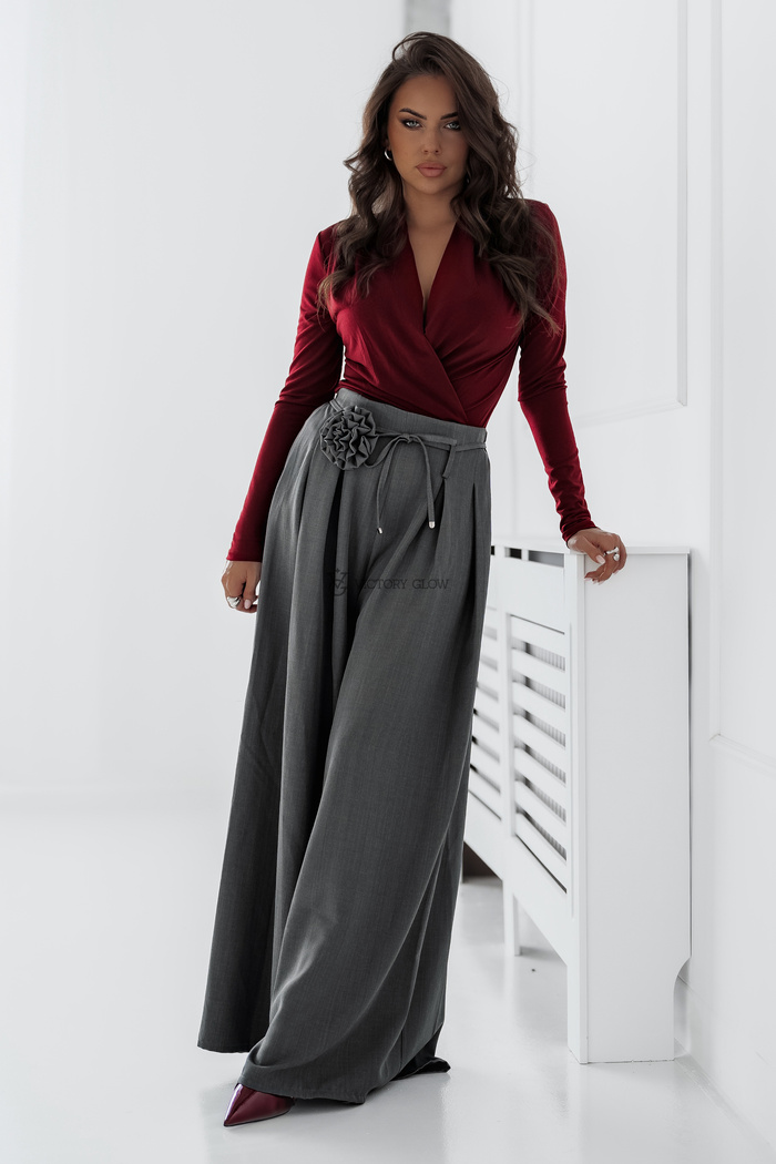 Szerokie spodnie z różą Mila szare