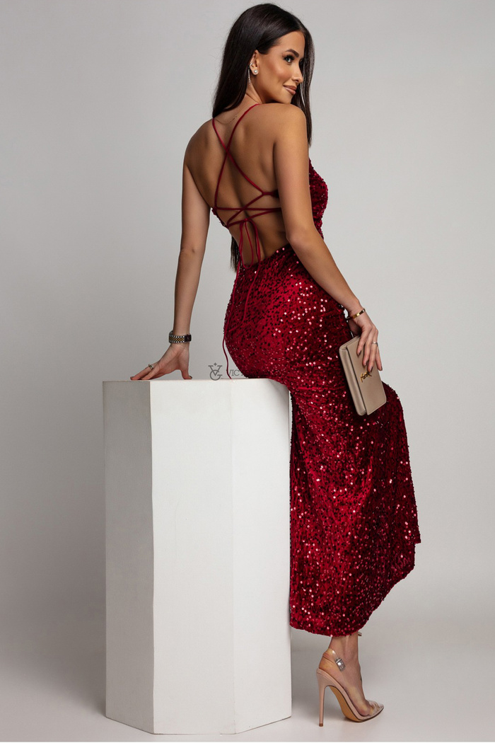Sukienka cekinowa z odkrytymi plecami Nina bordowa