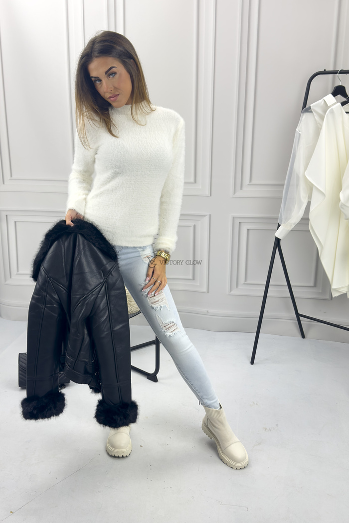 Czarna ramoneska z futerkiem Bretta