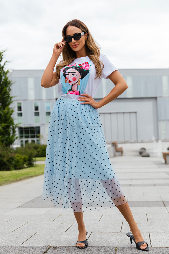 Klasyczny t-shirt Frida z nadrukiem i aplikacjami biały błękit