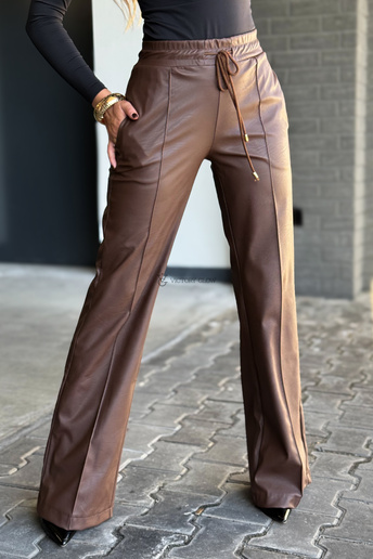 Spodnie z wysokim stanem eko skóra Surya czekoladowe