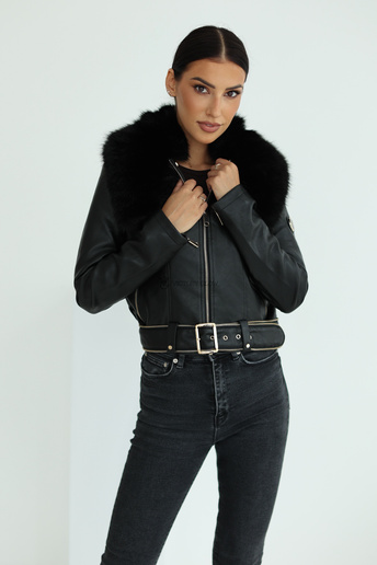 Krótka kurtka z paskiem i futrzanym kołnierzem Wendy czarna
