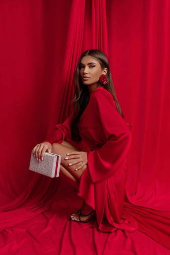 Satynowa sukienka kopertowa Selena czerwona