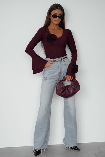 Dopasowana bluzka z różą Miss Rosse śliwka