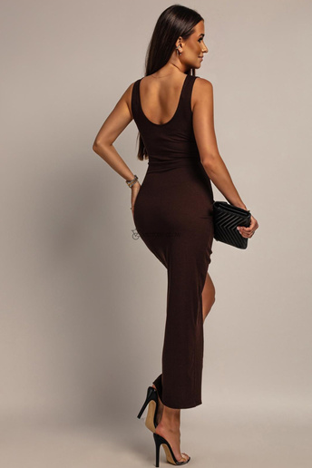 Dopasowana sukienka z rozporkiem Lara czekoladowa