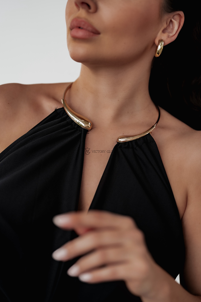 Sukienka mini z biżuteryjnym dekoltem Gabby czarna