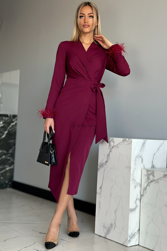 Kopertowa sukienka midi z piórkami Nicol bordo
