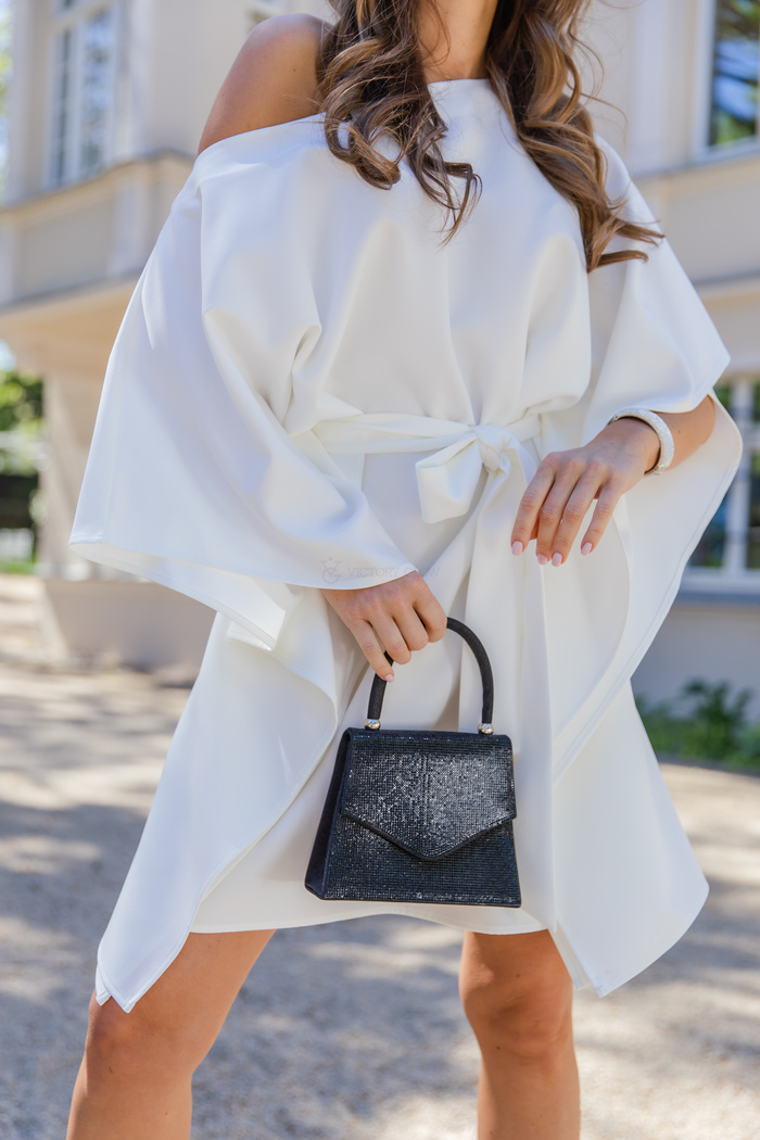 Elegancka sukienka kimono oversize 