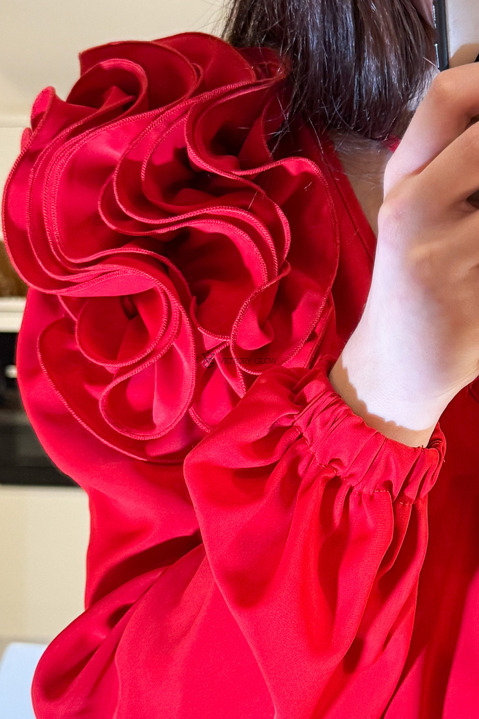 Elegancka bluzka z kwiatem Rose czerwona