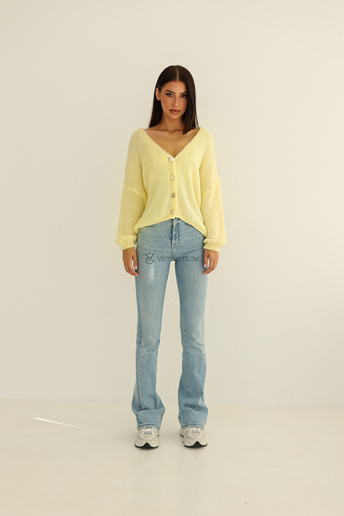 Sweter oversize zapinany na guziki Roma zółty
