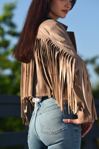 Ramoneska eko skóra z frędzlami Cassy beżowa