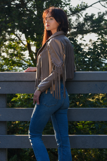 Ramoneska eko skóra z frędzlami Cassy beżowa