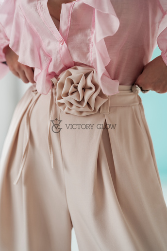 Szerokie spodnie z różą Mila beżowe