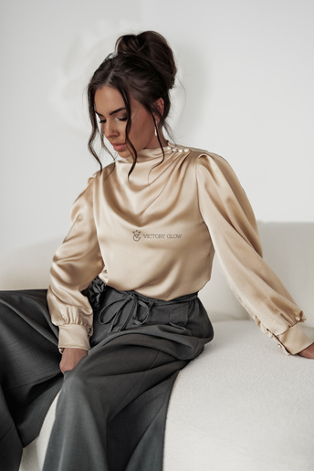 Satynowa bluzka z perełkami Qunii złota