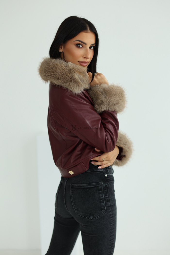 Krótka kurtka z futrzanym kołnierzem Melody bordowa