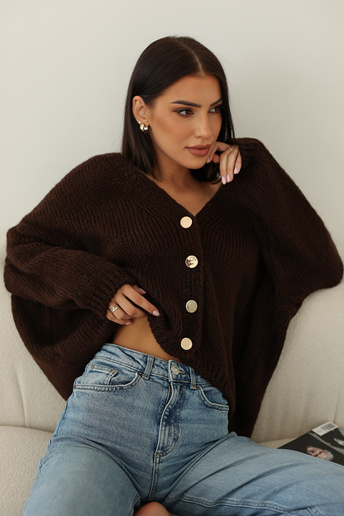 Sweter oversize zapinany na guziki Roma czekoladowy