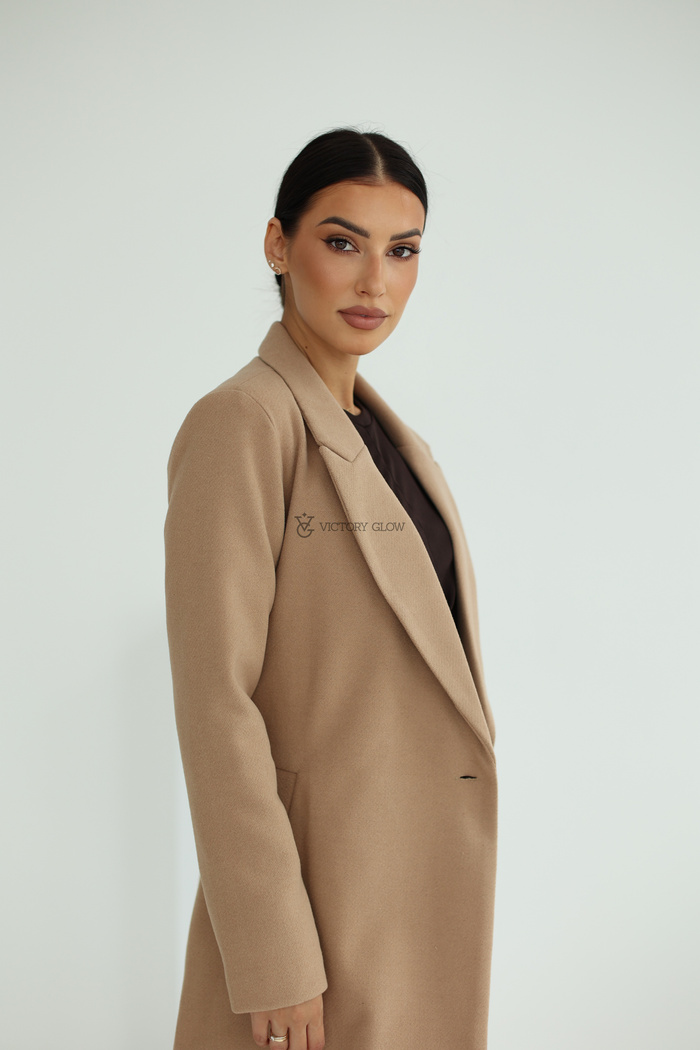 Elegancki płaszcz z paskiem Klara beżowy