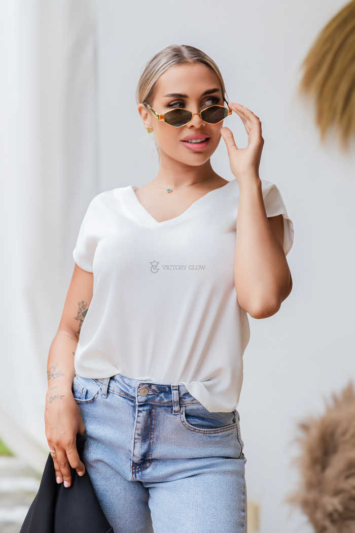 Luźna bluzka z dekoltem w serek Celine śmietankowa