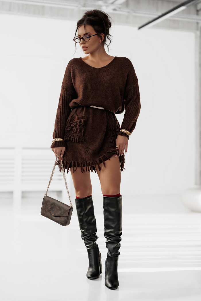 Sukienka dzianinowa z frędzlami Tedi czekoladowy