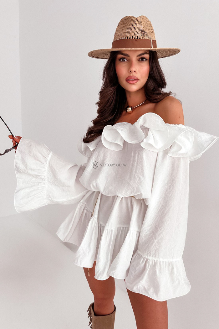 Sukienka hiszpanka ze złotym łańcuszkiem Cassie biała