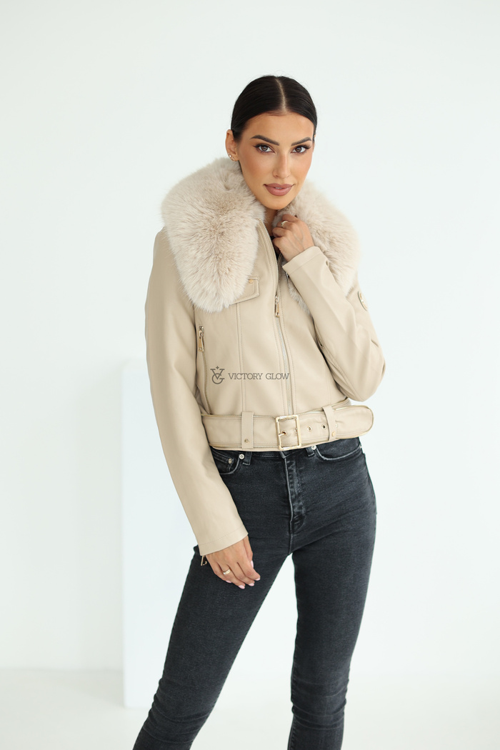 Krótka kurtka z paskiem i futrzanym kołnierzem Wendy beżowa