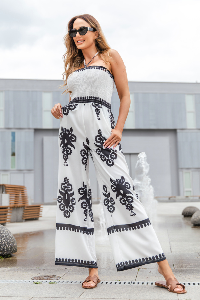 Długi kombinezon bandeau Mirna  śmietankowy ze wzorem