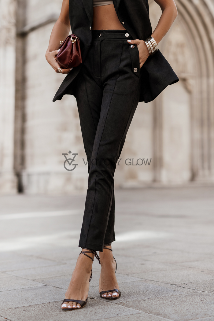 Spodnie cygaretki KIARA czarne